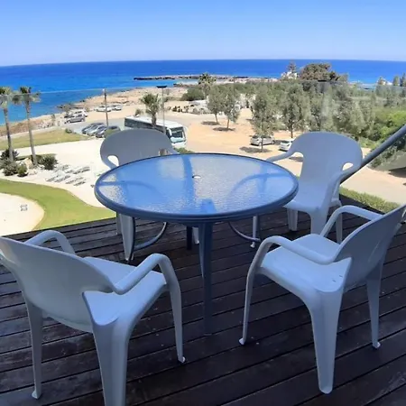 Apartment Thalassa Apt.303
